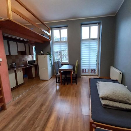 Pokoj Z Aneksem Gdansk Srodmiescie Rooms To Let Exteriör bild