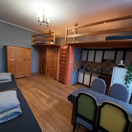 Pokoj Z Aneksem Gdansk Srodmiescie Rooms To Let Exteriör bild