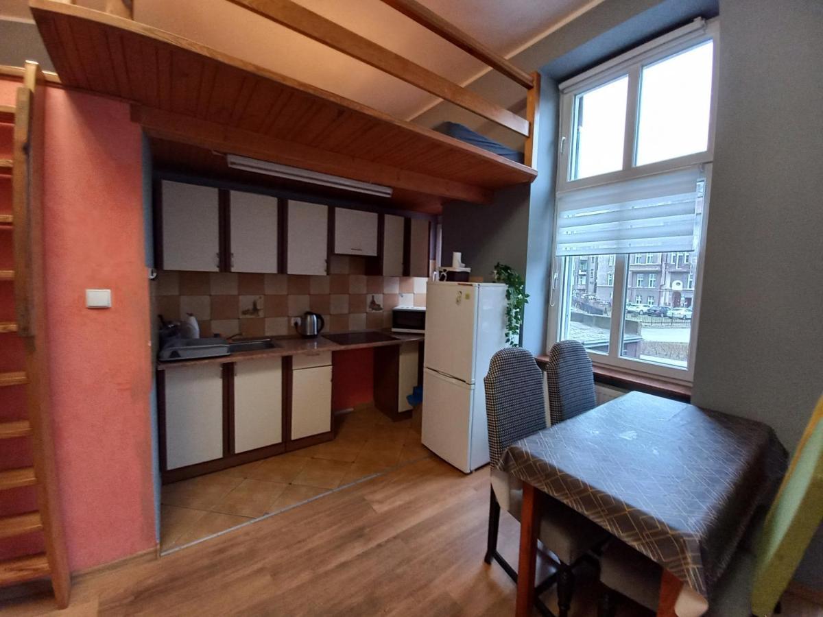 Pokoj Z Aneksem Gdansk Srodmiescie Rooms To Let Exteriör bild